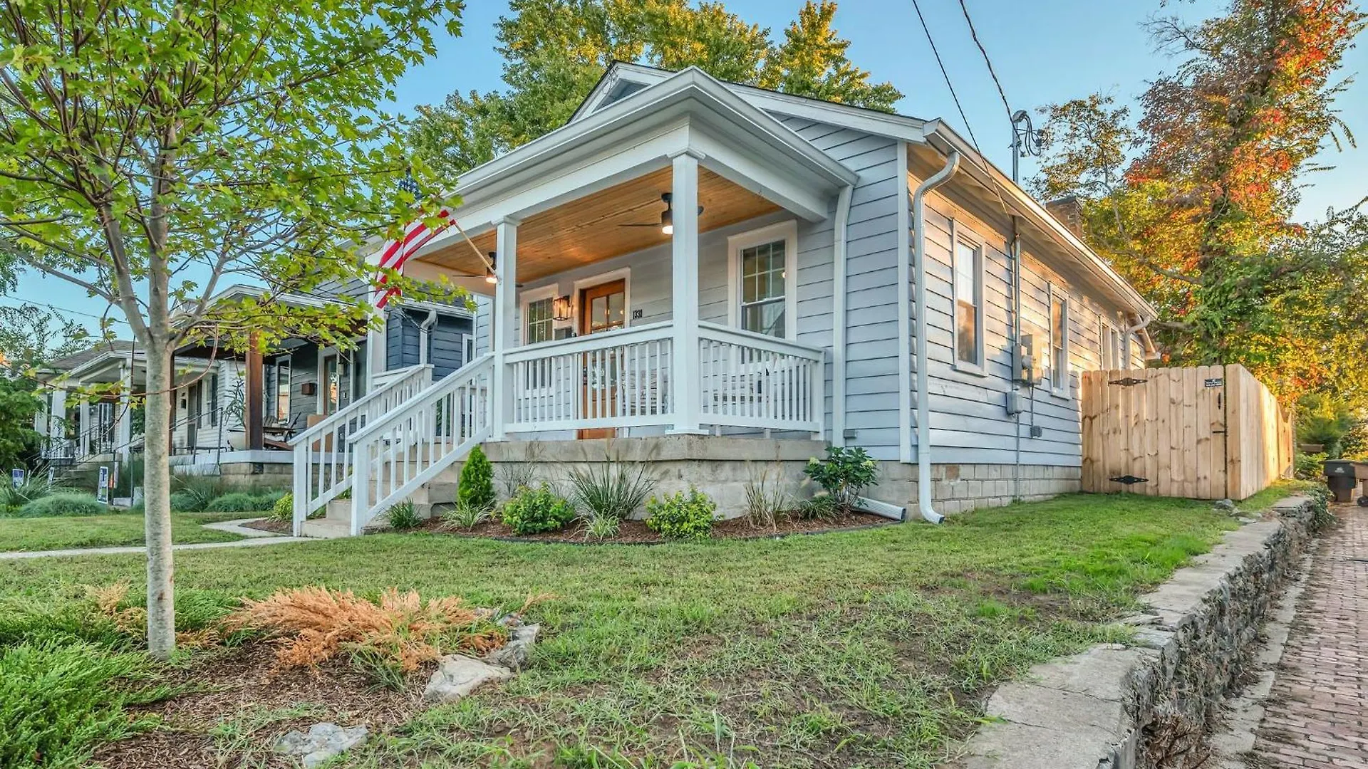 Holiday home Fully Furnished Bungalow With Deck Near City Center Nashville
